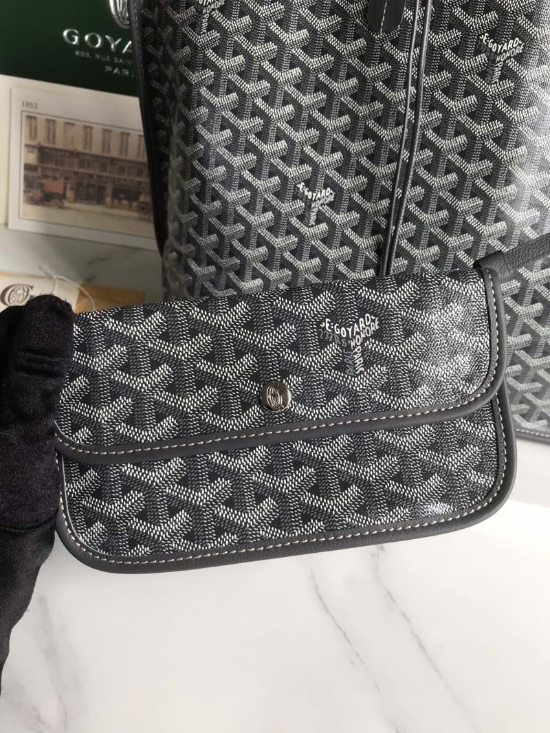 Goyard Shopping Bags